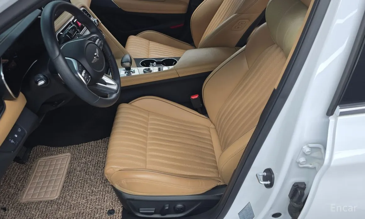 صورة 29 - Genesis G70