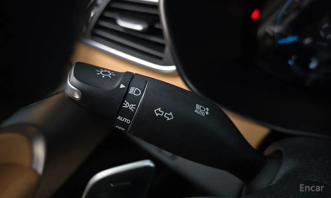 صورة 30 - Genesis G70
