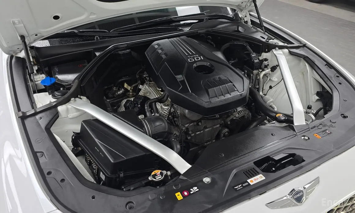 صورة 6 - Genesis G70