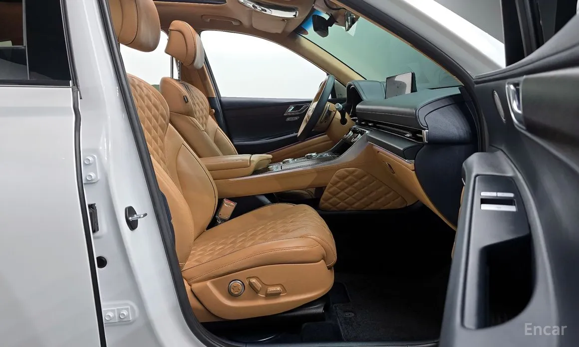 Фото 26 - Genesis GV80