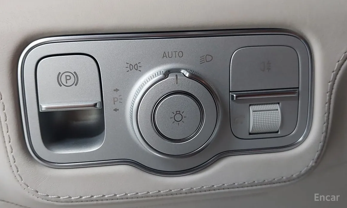 Фото 19 - Mercedes-Benz GLS-Class