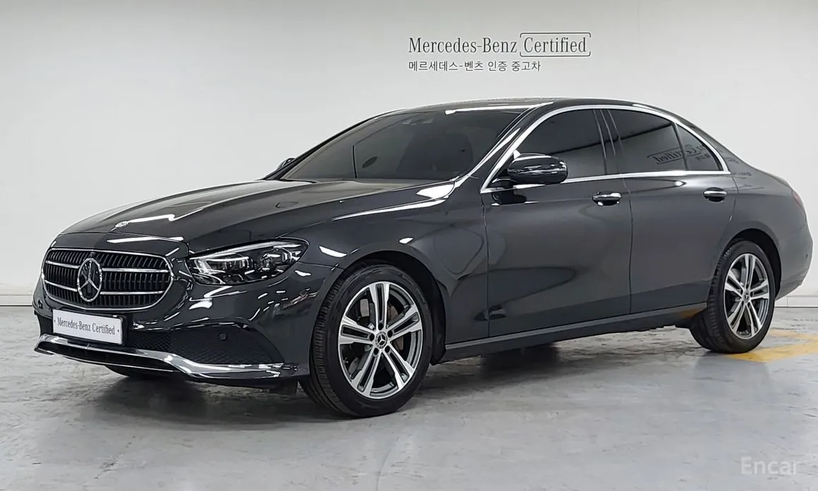 Фото 1 - Mercedes-Benz E-Class