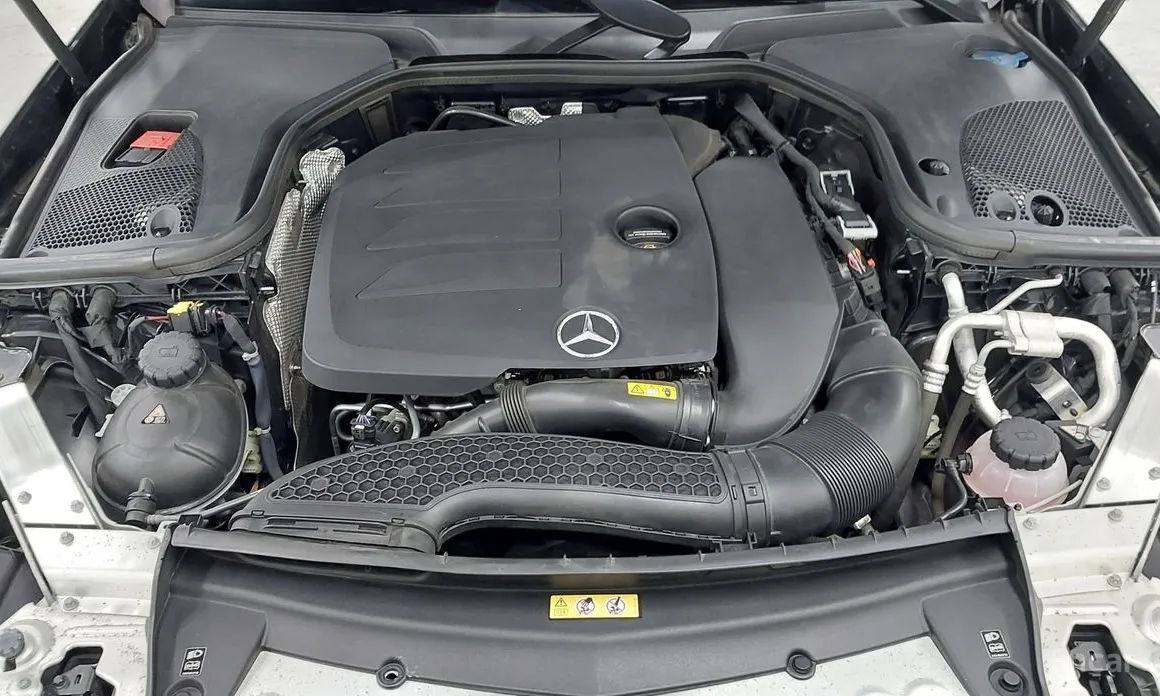 Фото 6 - Mercedes-Benz E-Class