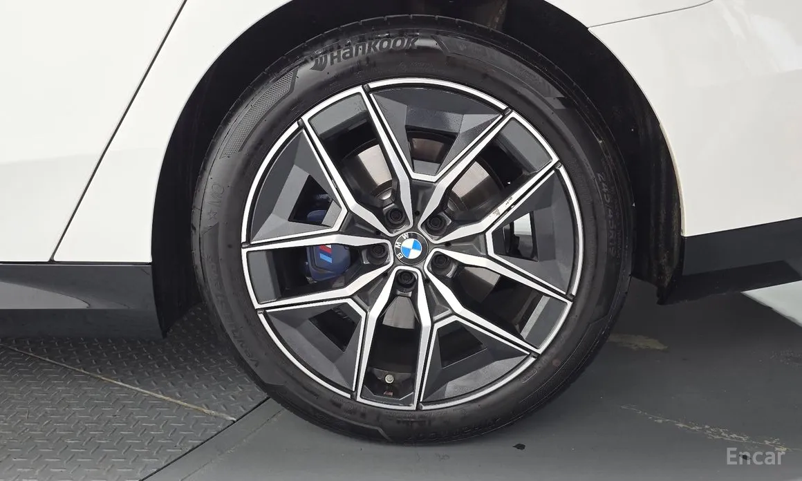 BMW 5 Series 2023 520i M Sport