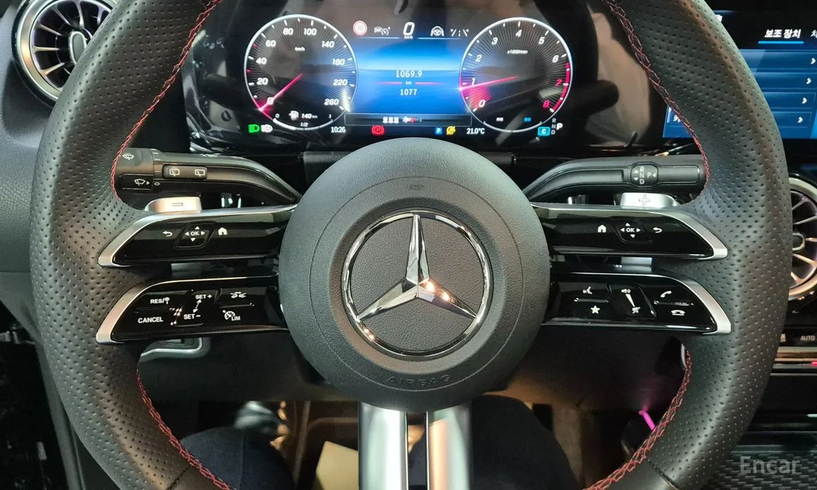 Mercedes-Benz GLA-Class 2020 GLA250 4MATIC