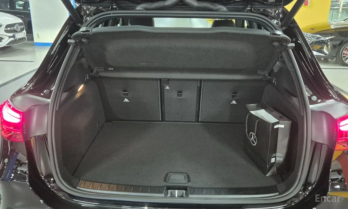 Mercedes-Benz GLA-Class 2020 GLA250 4MATIC