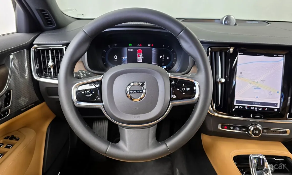 Фото 13 - Volvo S90