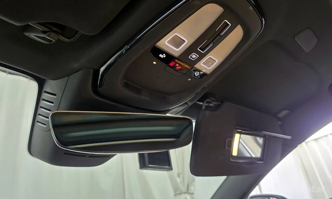 Фото 32 - Volvo S90