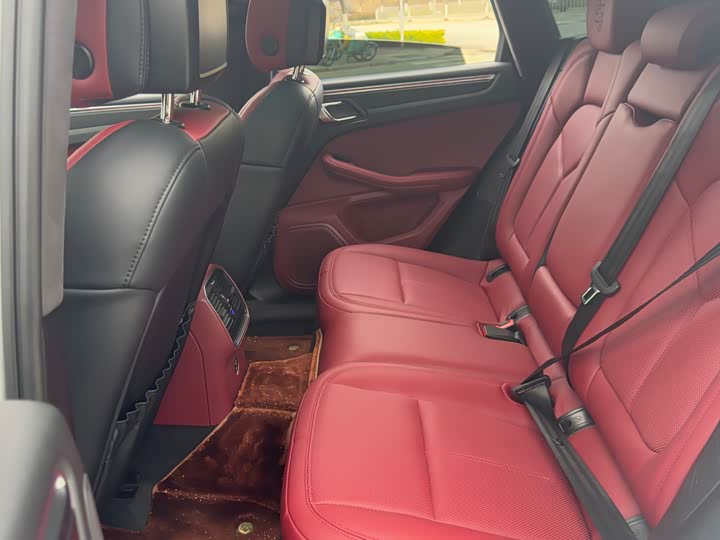 Фото 9 - Porsche Macan