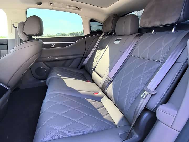 Stelato S9 2026 2026款 纯电 Ultra 四驱 100kWh (192线激光雷达）