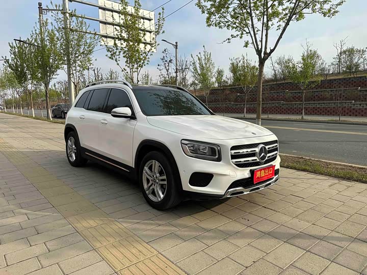 صورة 3 - Mercedes-Benz GLB-Class