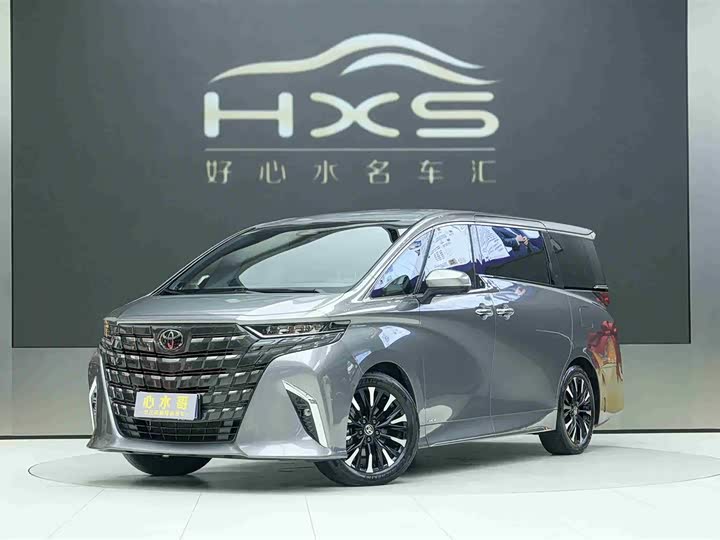 Фото 1 - Toyota Alphard