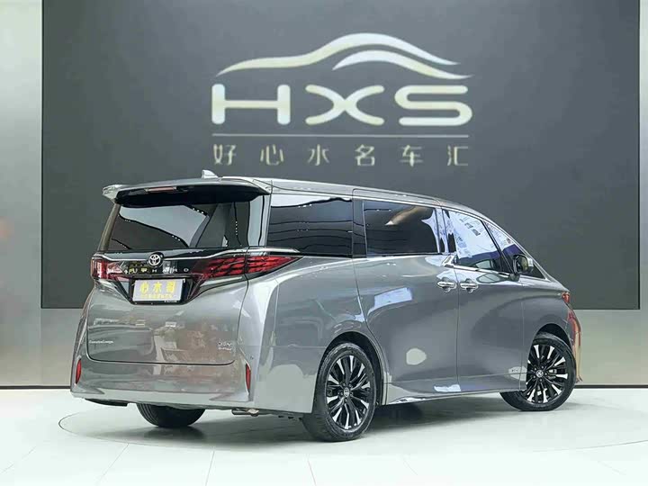 Фото 4 - Toyota Alphard