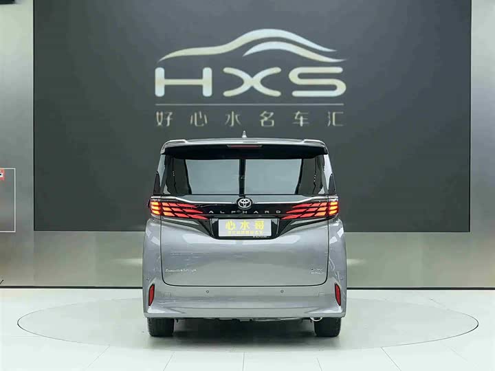Фото 5 - Toyota Alphard
