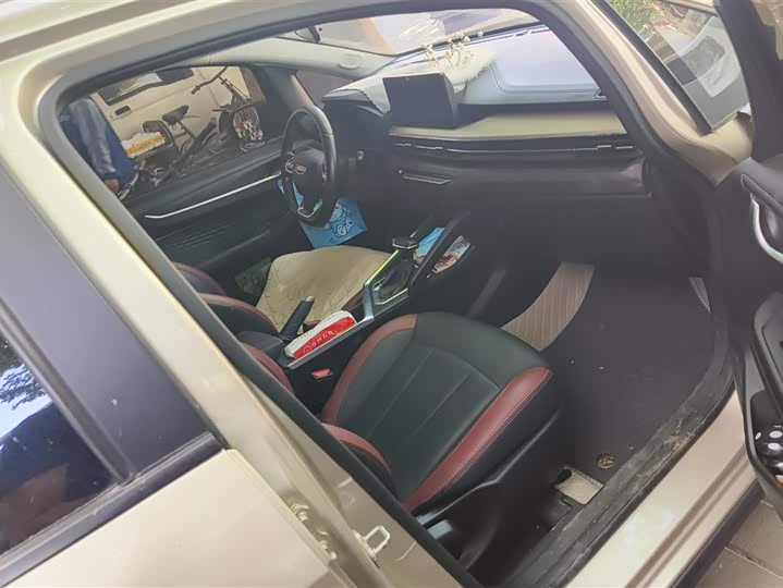 Geely Vision X3 2021 2021款 PRO 1.5L CVT尊贵型