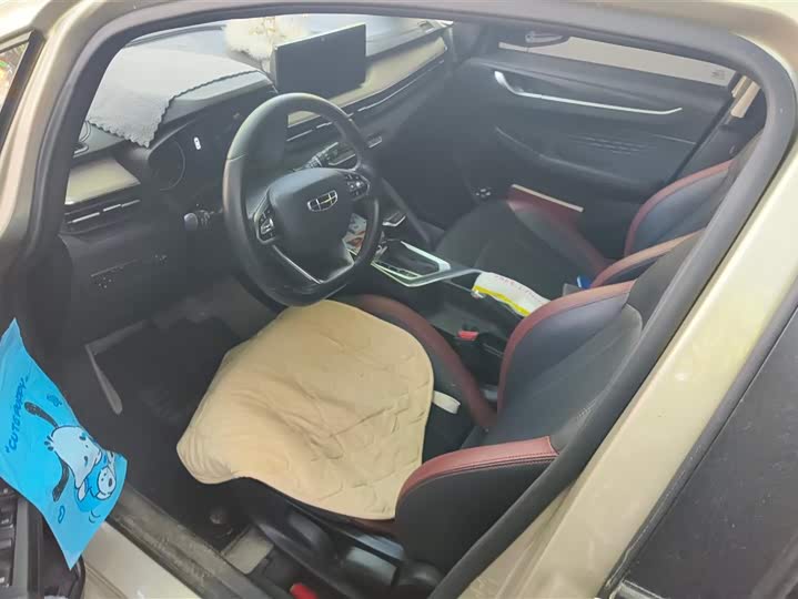Geely Vision X3 2021 2021款 PRO 1.5L CVT尊贵型