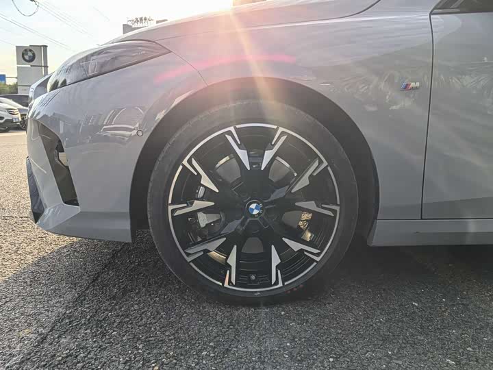 Фото 8 - BMW 2 Series