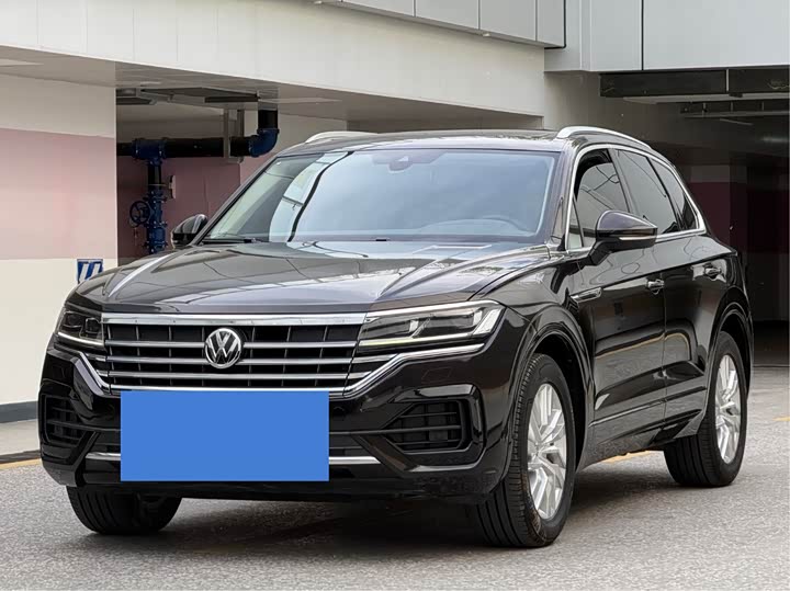 Photo 1 - Volkswagen Touareg