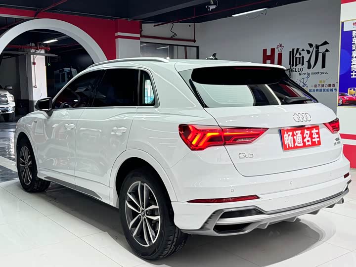 Zdjęcie 8 - Audi Q3