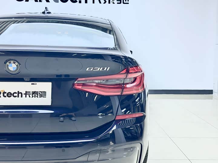 Photo 8 - BMW 6 Series GT
