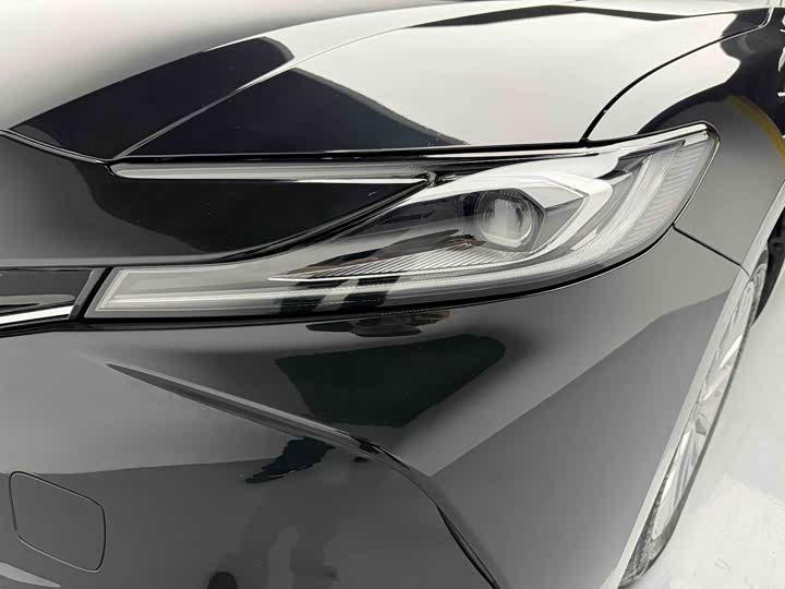 Toyota Camry 2026 2026款 双擎 2.0HE 精英版