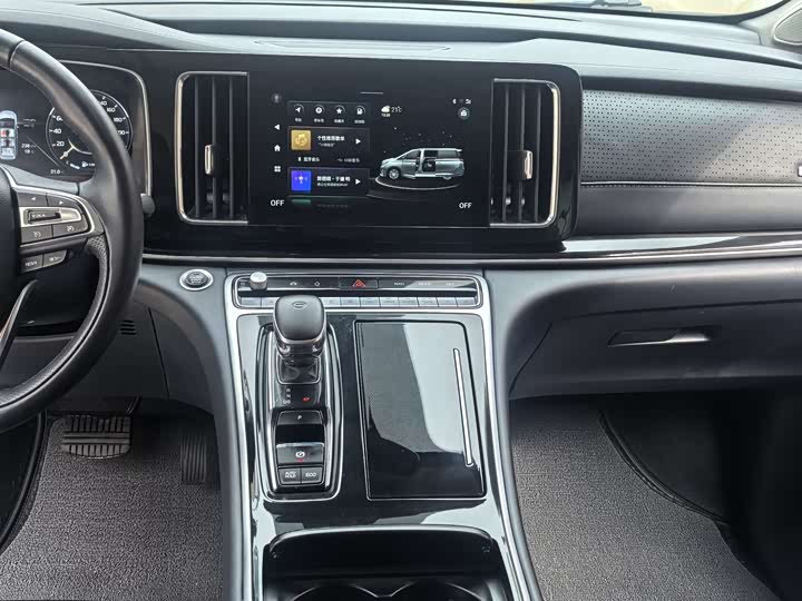 GAC Trumpchi M8 2021 2021款 领秀系列 390T 尊贵版