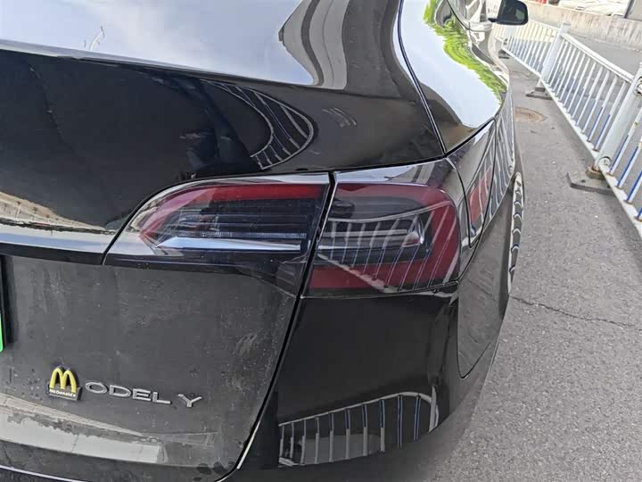 Tesla Model Y 2022 2022款 改款 后轮驱动版
