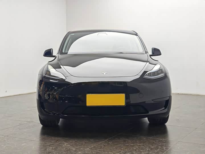 Zdjęcie 5 - Tesla Model Y