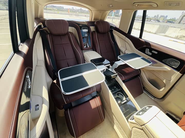 Mercedes-Benz GLS-Class 2023 2023款 GLS 450 4MATIC 豪华型