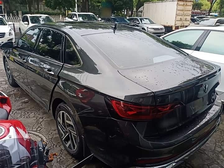 Фото 5 - Volkswagen Sagitar L