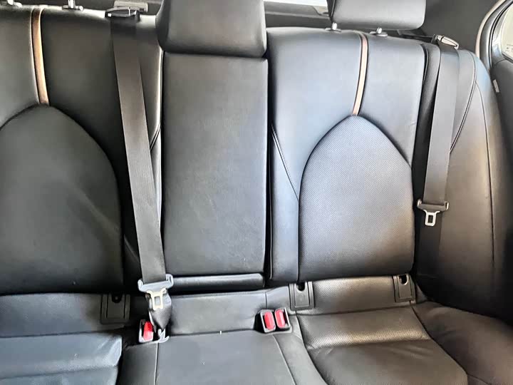 Фото 9 - Toyota Camry