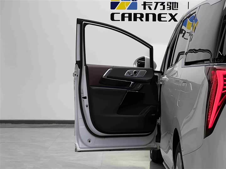 Buick GL8 Century 2025 2025款 2.0T 七座蕴世版