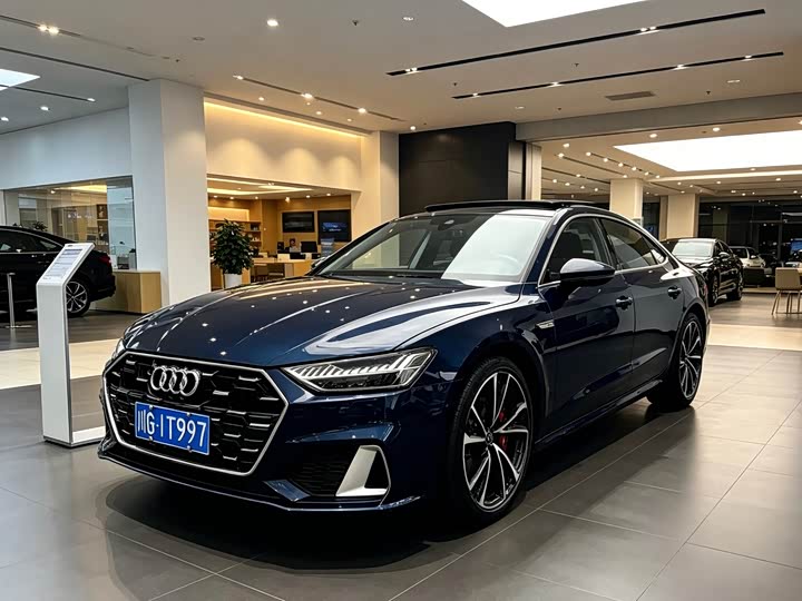 Фото 1 - Audi A7L
