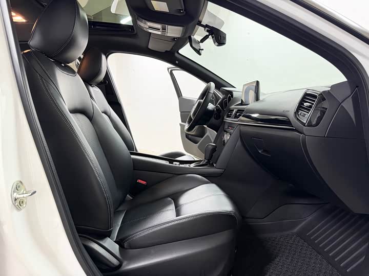 Mazda CX-4 2021 2021款 2.0L 自动两驱蓝天活力版