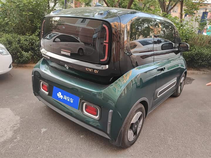 Фото 3 - Baojun KiWi EV