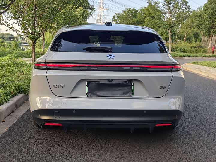 Фото 7 - Nio ET5T