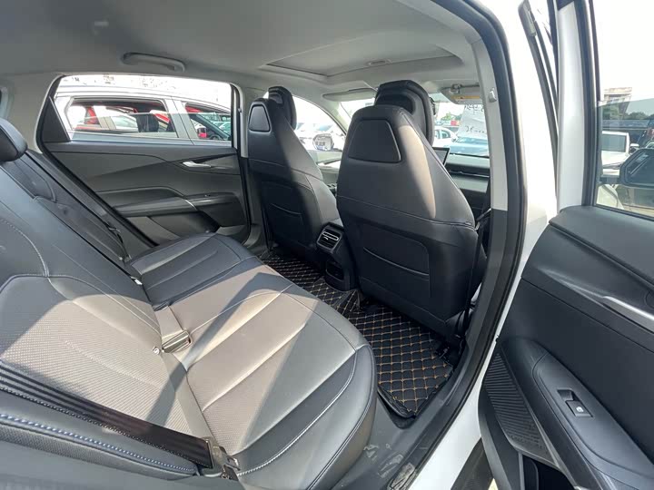 Фото 9 - Changan Eado Plus