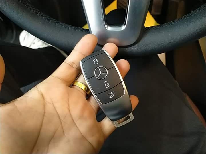 Mercedes-Benz GLB-Class 2022 2022款 改款 GLB 200 动感型