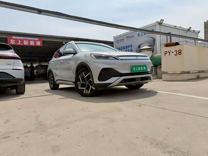 Фото 3 - BYD Yuan Plus