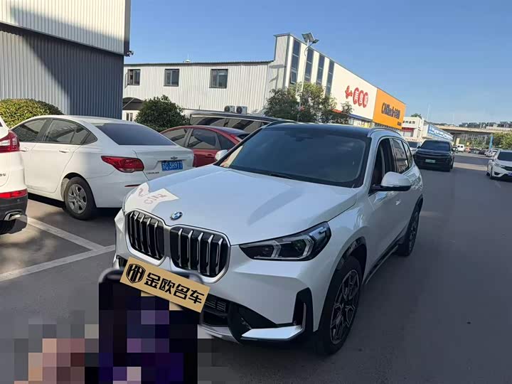 Фото 1 - BMW X1