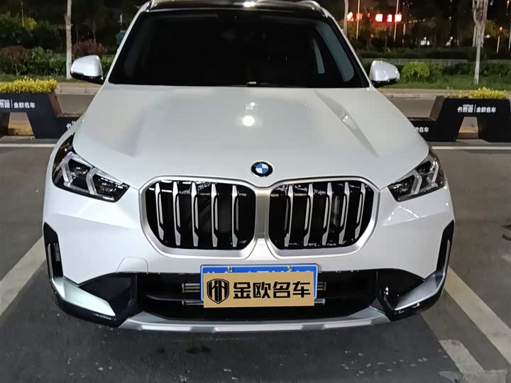 Фото 2 - BMW X1