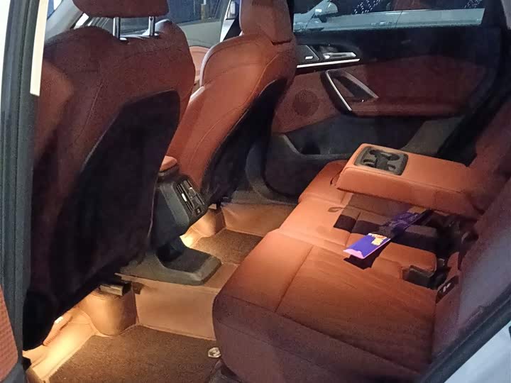 Фото 6 - BMW X1