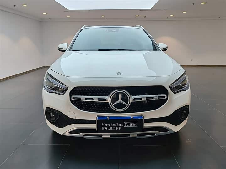 Фото 3 - Mercedes-Benz GLA-Class