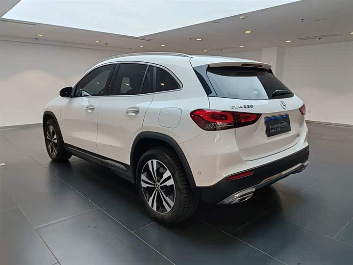 Фото 5 - Mercedes-Benz GLA-Class