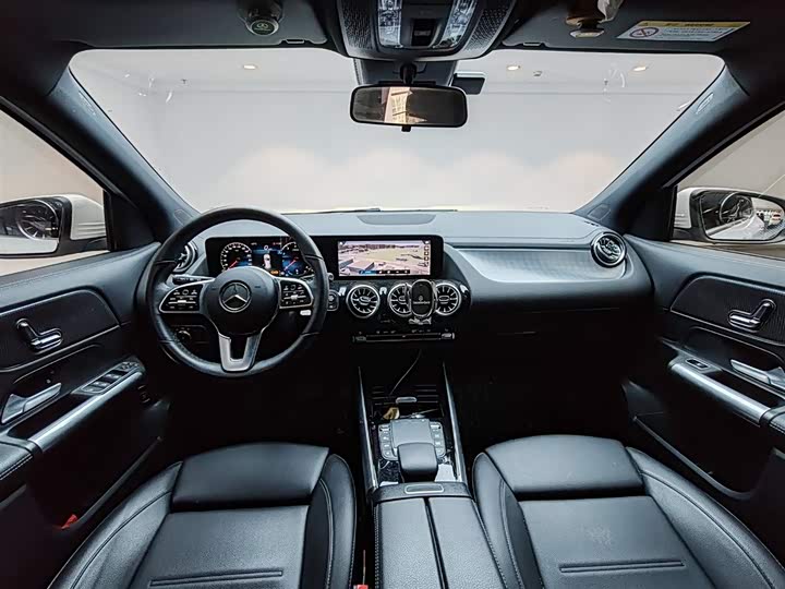 Фото 9 - Mercedes-Benz GLA-Class