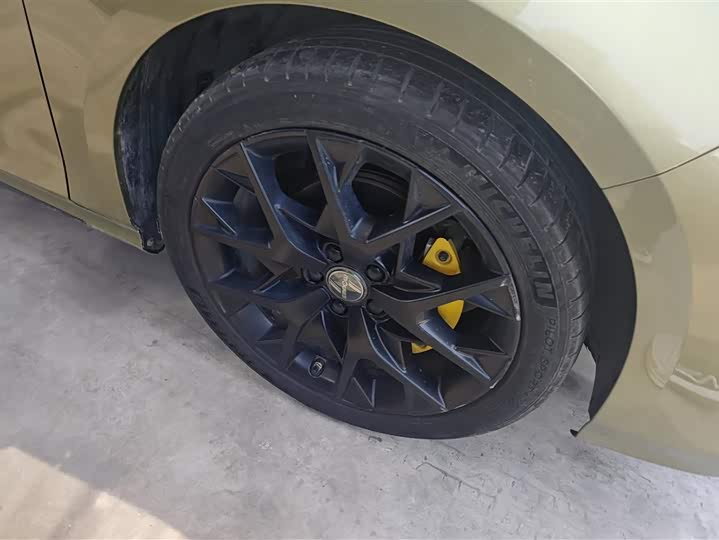 GAC Trumpchi Empow R 2021 2021款 270T DCT J16版