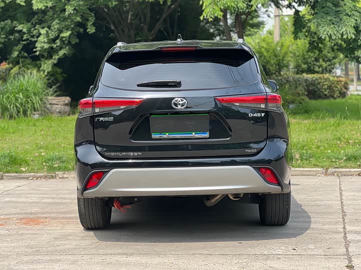 Фото 8 - Toyota Highlander