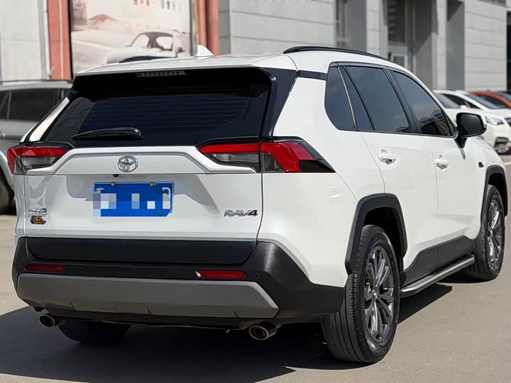صورة 4 - Toyota RAV4