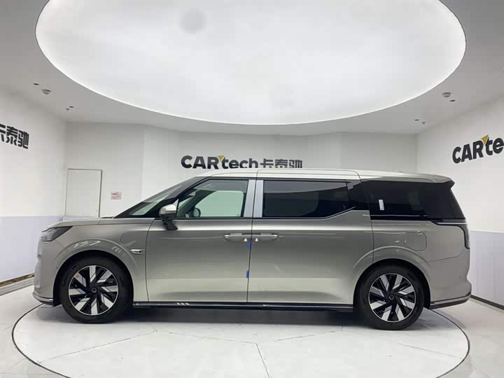 Volvo EM90 2025 2025款 Ultra 六座