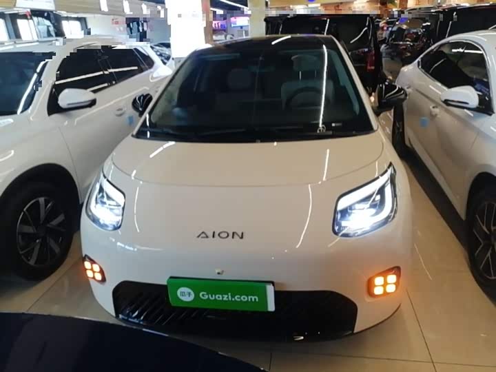Zdjęcie 3 - GAC Aion UT